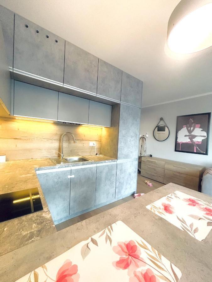 Downtownapartments Carrie 热舒夫 外观 照片